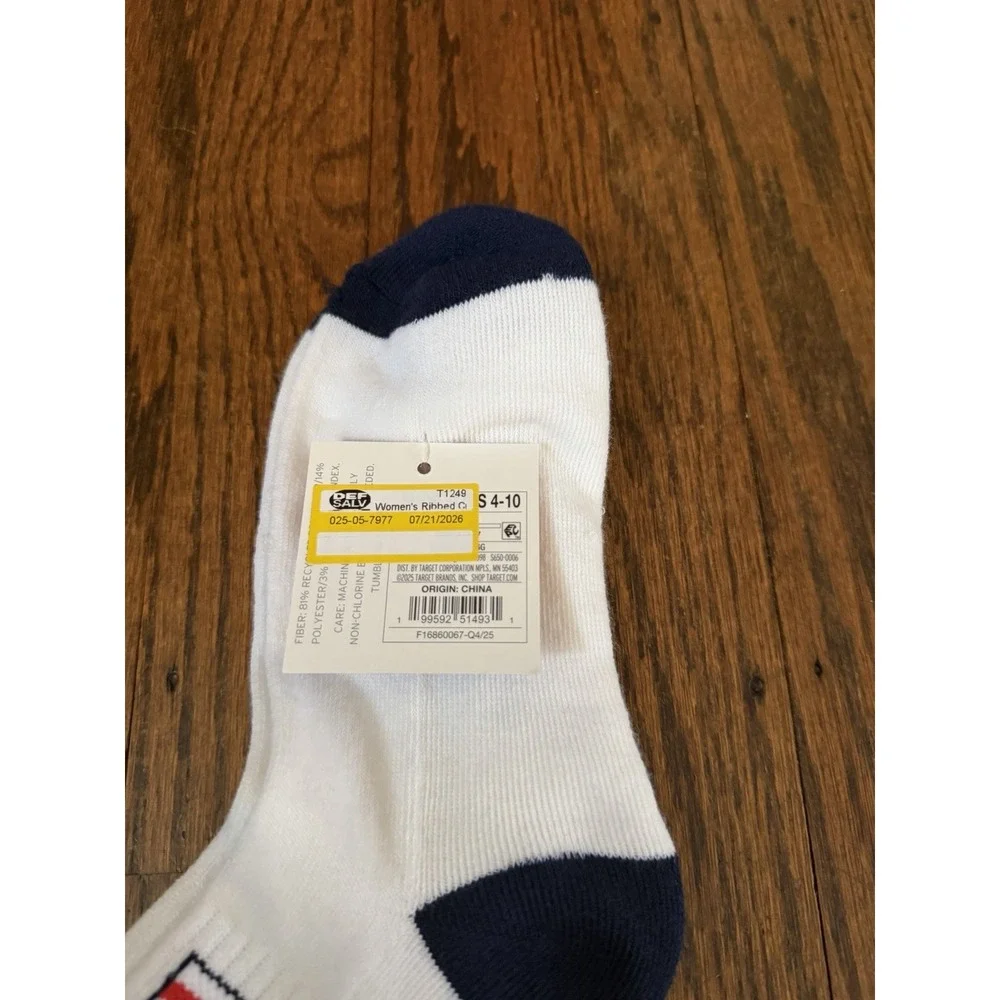 Women's Ribbed Cushion White American Flag USA Mid Crew Socks Size 4-10 NWT